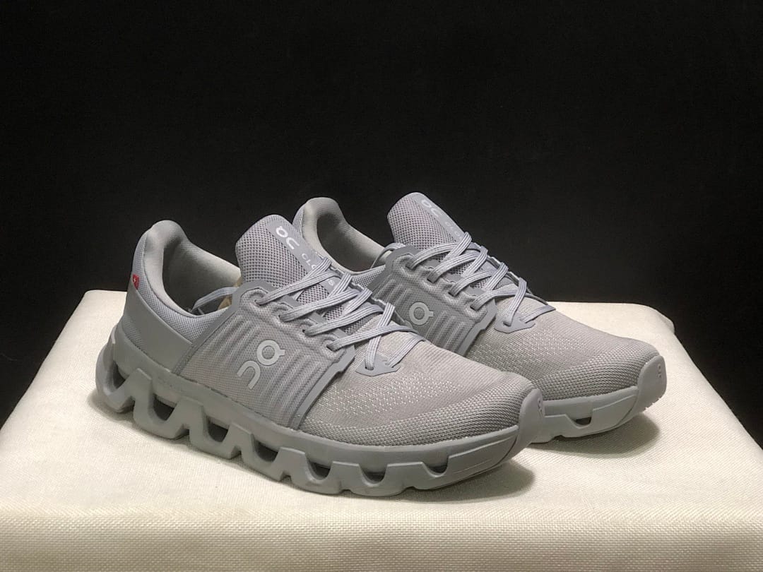 On Cloudswift 4 (Colorway 17)
