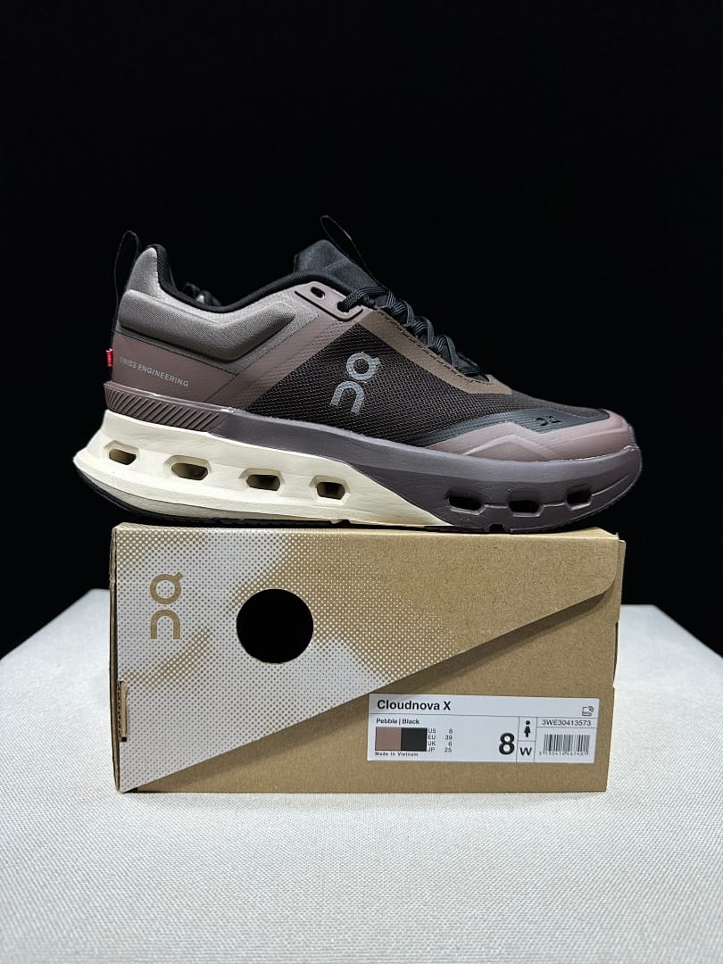 On Cloudnova X (Colorway 3)
