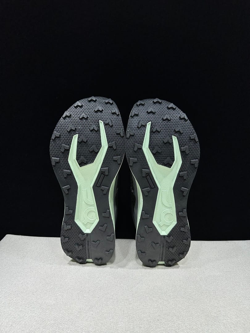 On Cloudultra 3 (Colorway 7)