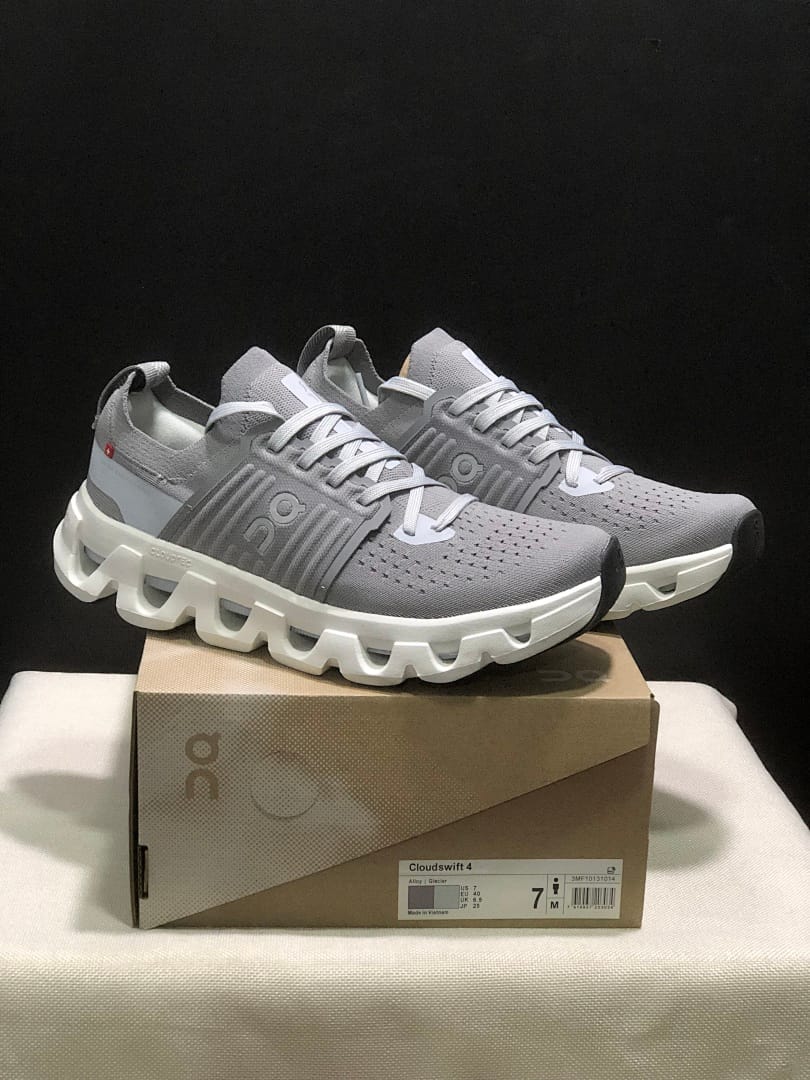 On Cloudswift 4 (Colorway 9)