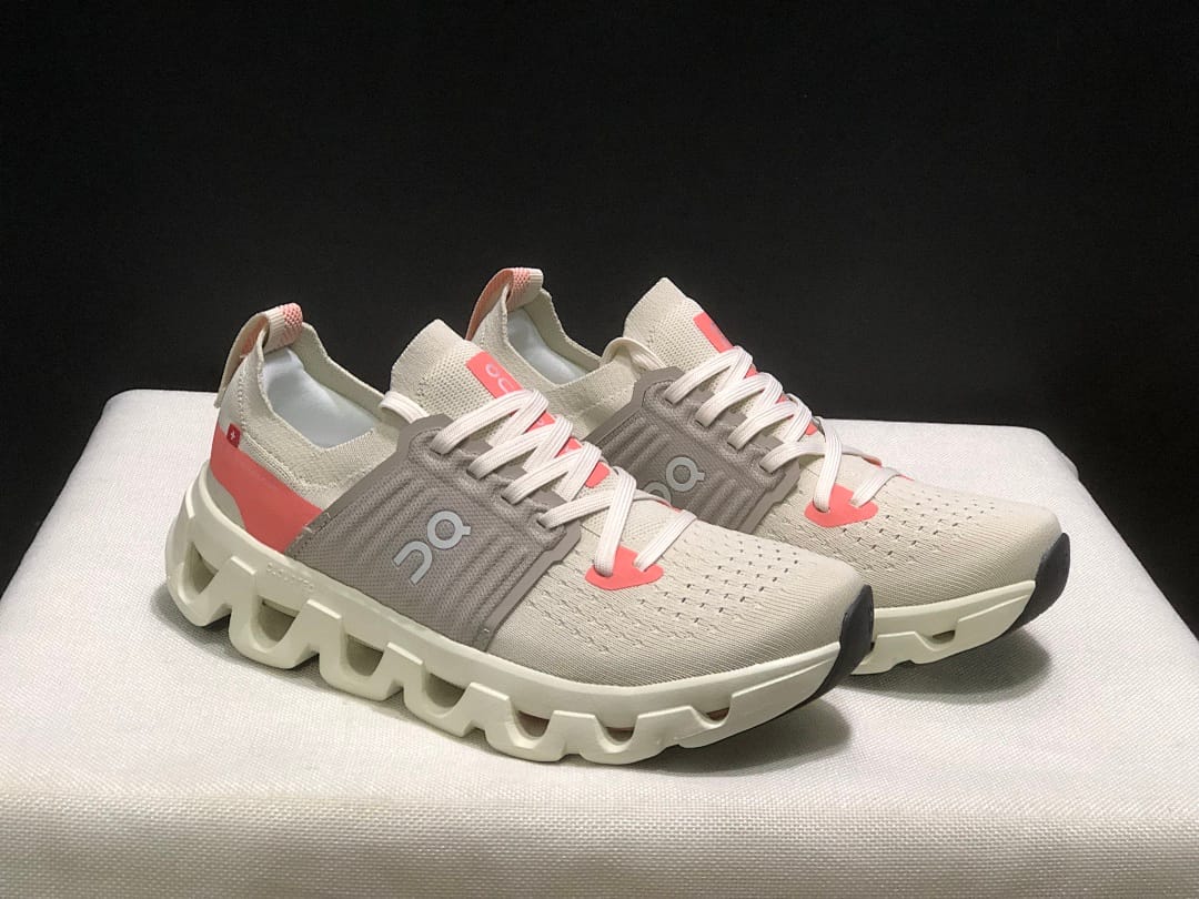 On Cloudswift 4 (Colorway 6)