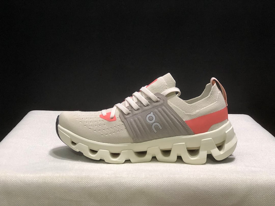 On Cloudswift 4 (Colorway 6)