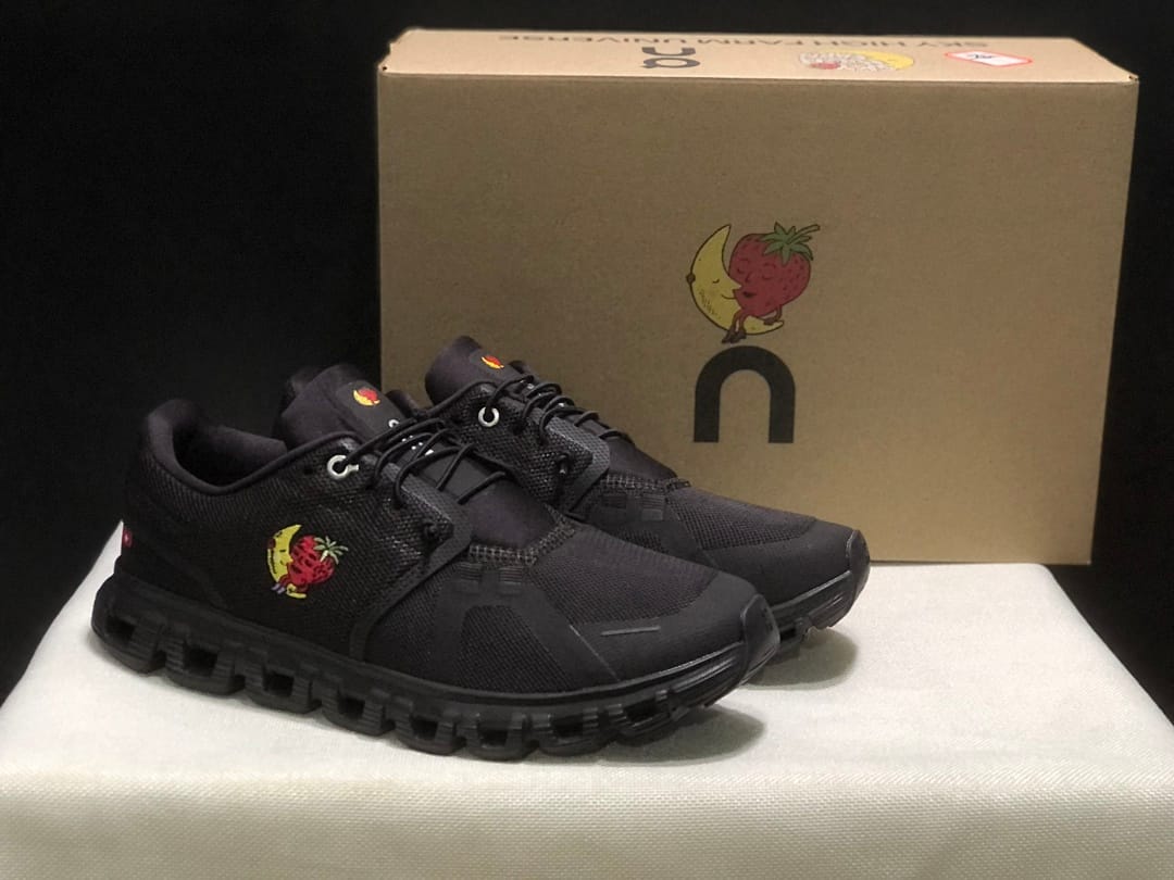 On Cloud 6 (Colorway 6)