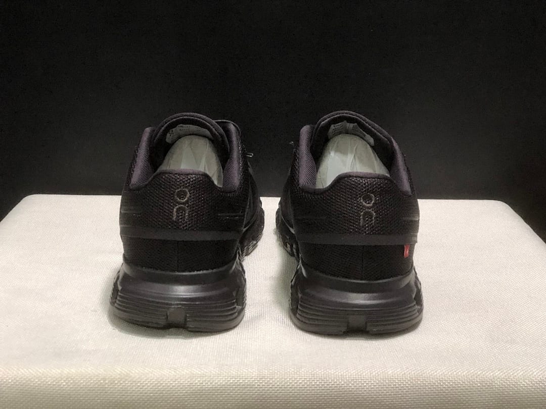 On Cloud 6 (Colorway 6)