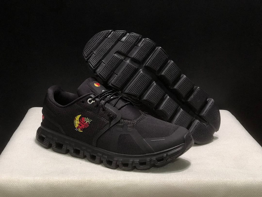 On Cloud 6 (Colorway 6)