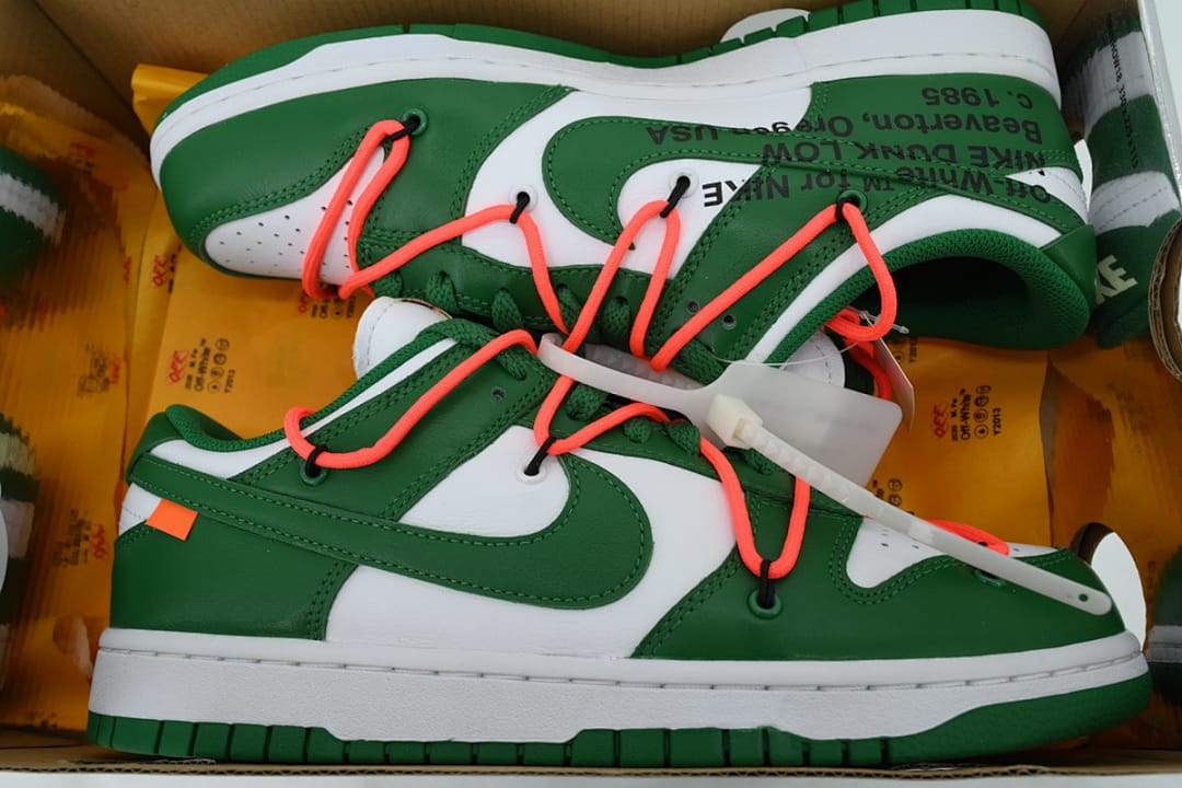 Nike Dunk Low SB DA Edition Pine Green