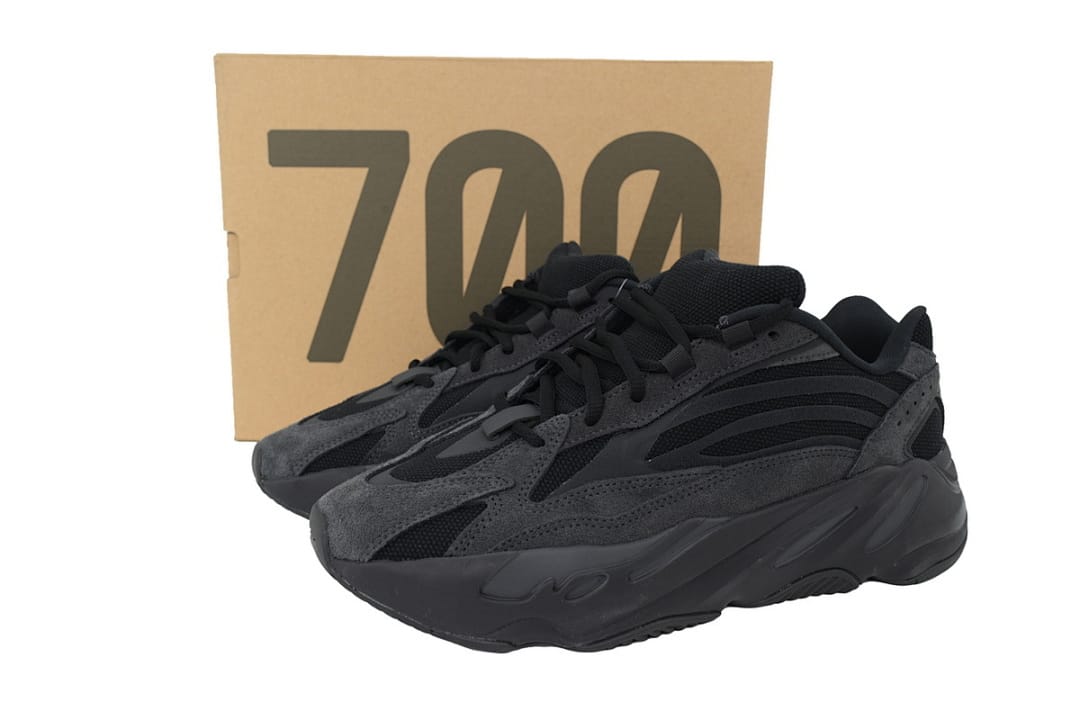 Yeezy Boost 700 V2 LW Vanta