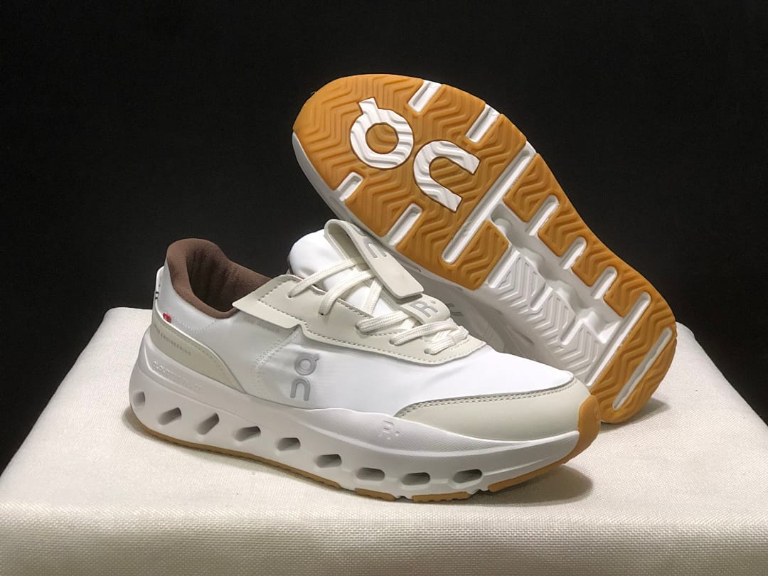 On THE ROGER Pro 3 (Colorway 4)