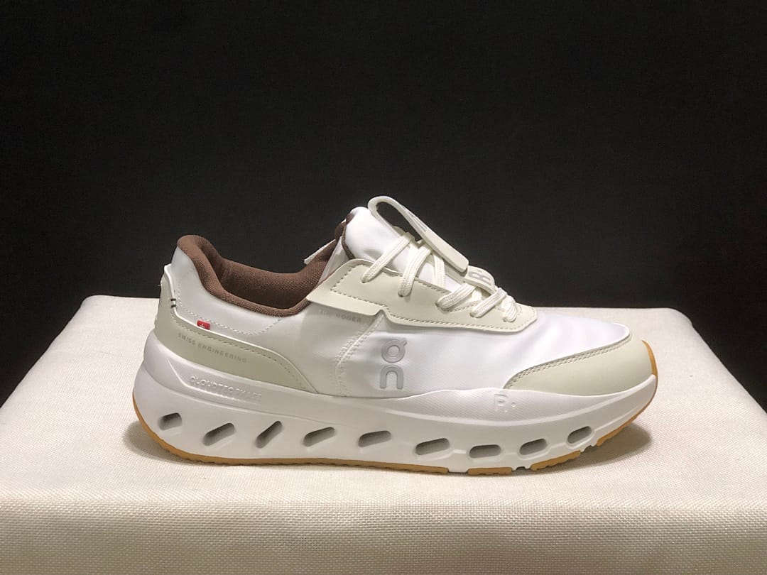 On THE ROGER Pro 3 (Colorway 4)