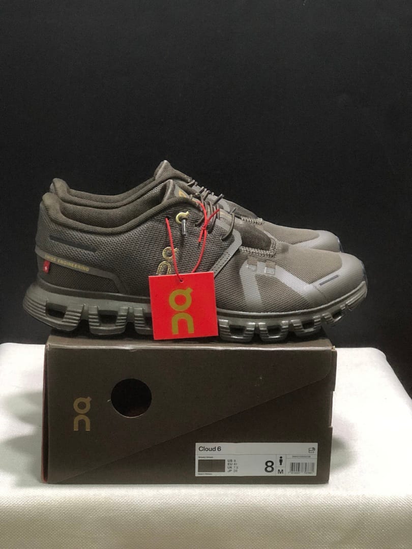 On Cloud 6 (Colorway 3)