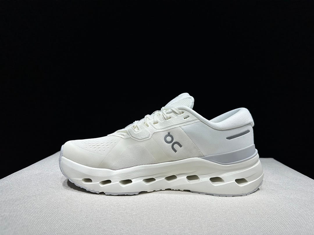 On Cloudrunner 3 (Colorway 15)