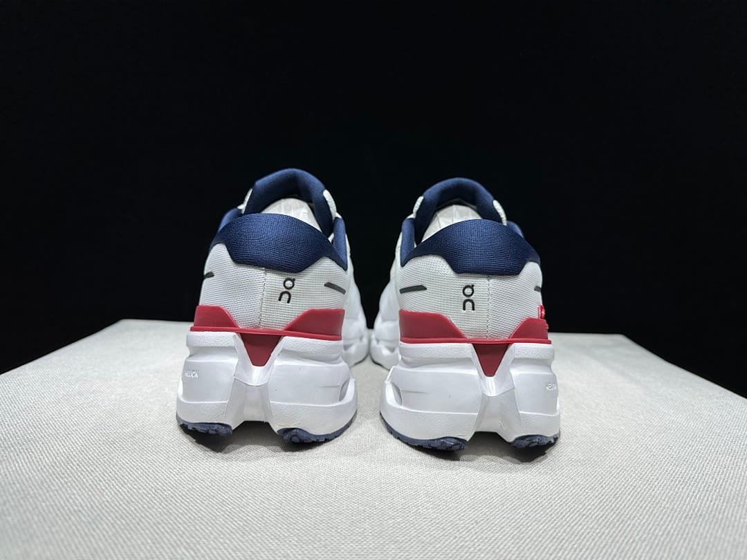 On Cloudrunner 3 (Colorway 11)