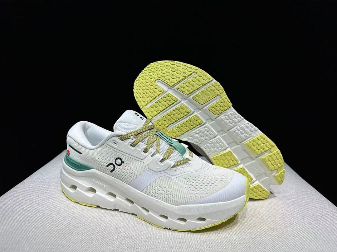 On Cloudrunner 3 (Colorway 9)