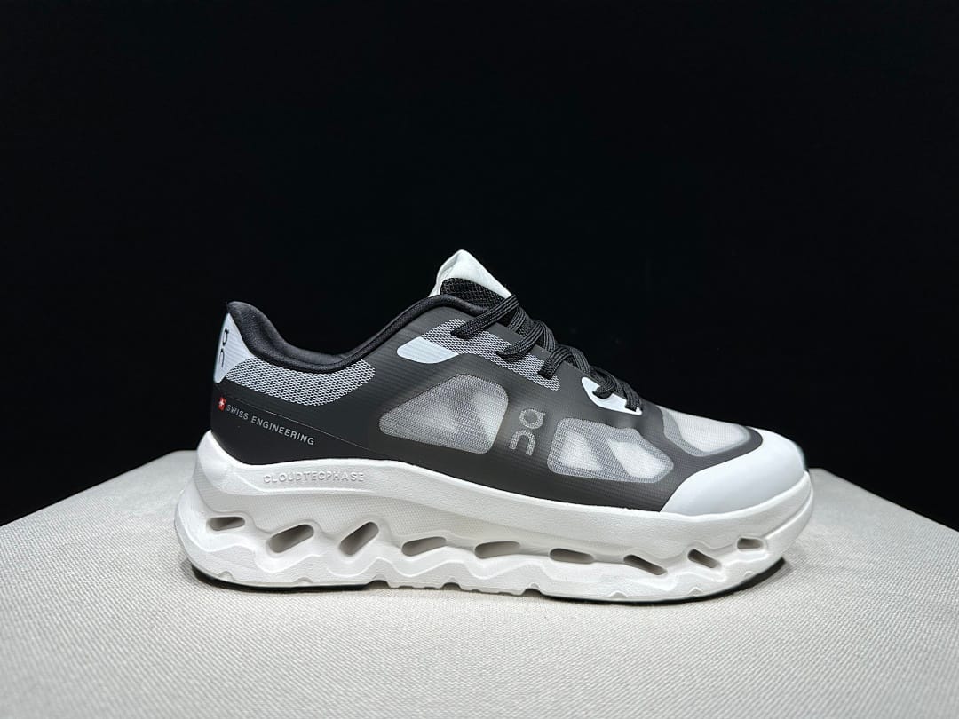 On Cloudtilt Remix (Colorway 12)