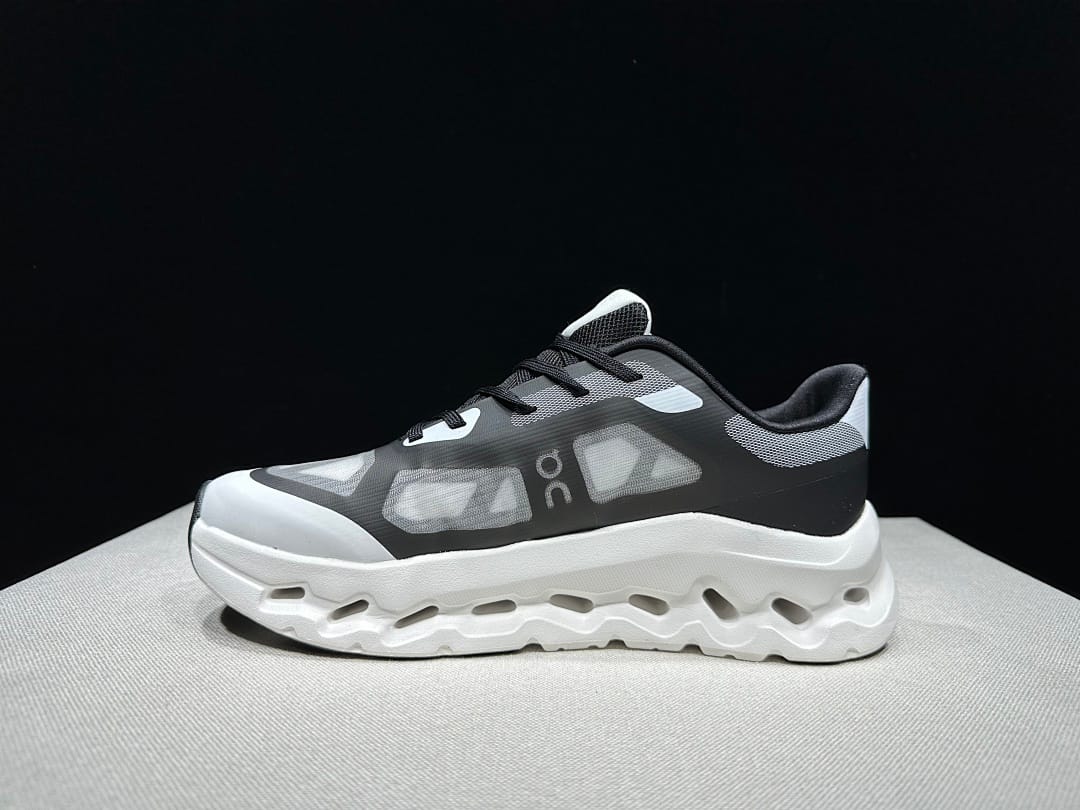 On Cloudtilt Remix (Colorway 12)