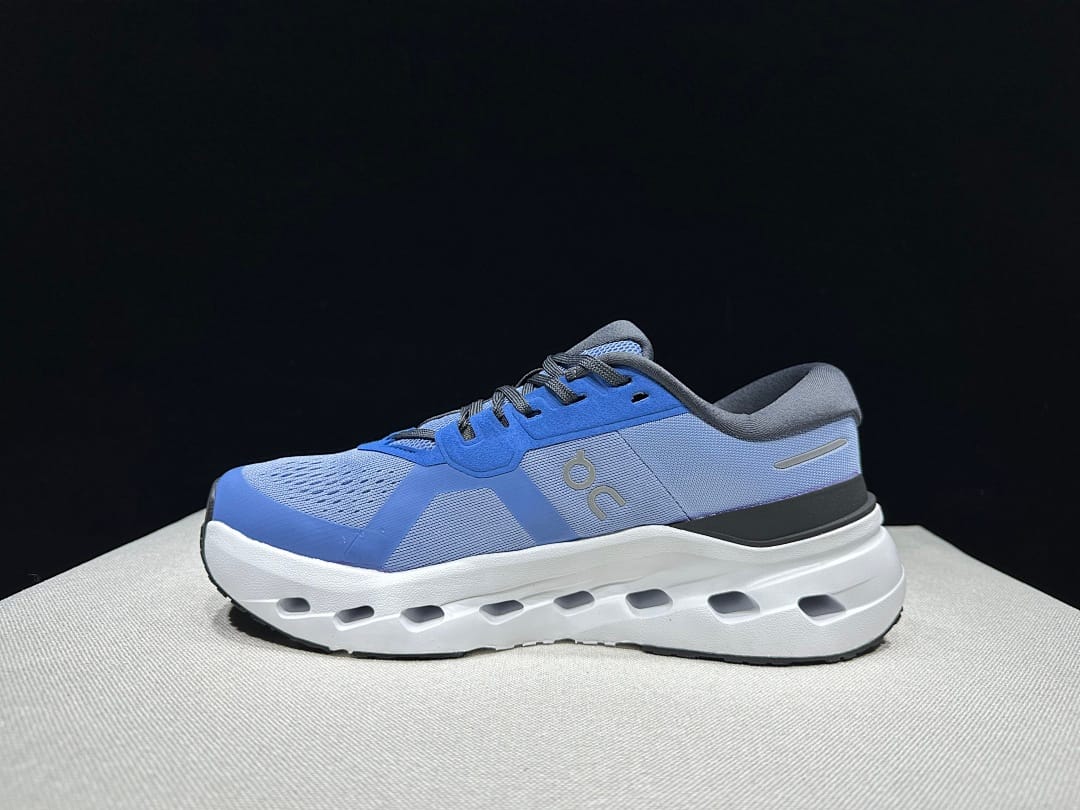 On Cloudrunner 3 (Colorway 4)