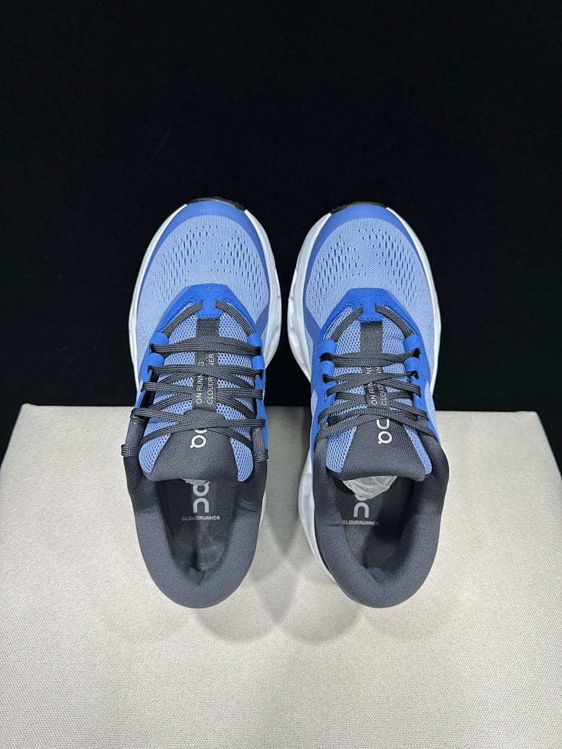 On Cloudrunner 3 (Colorway 4)