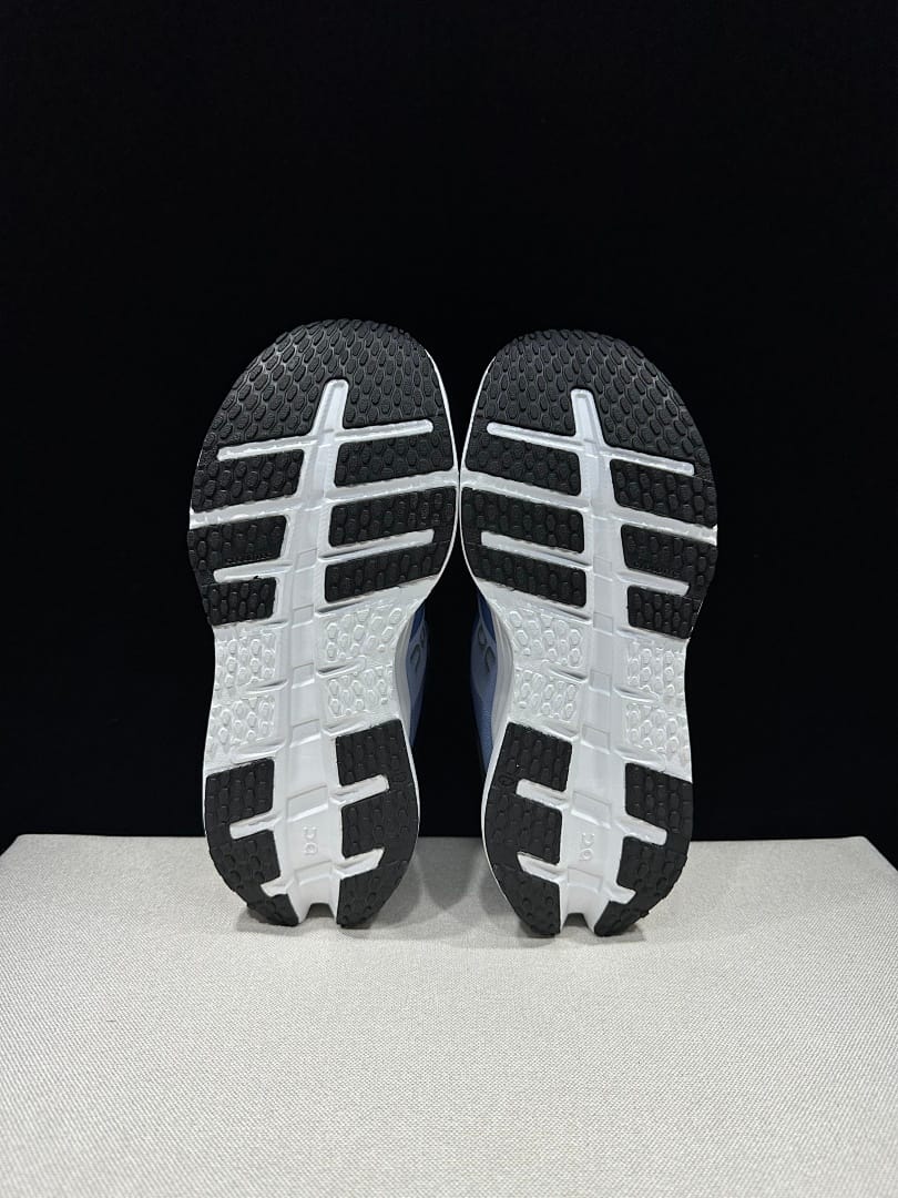 On Cloudrunner 3 (Colorway 4)