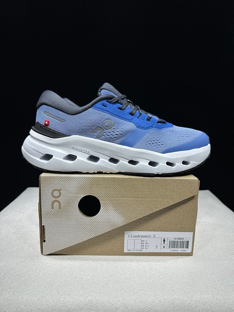 On Cloudrunner 3 (Colorway 4)