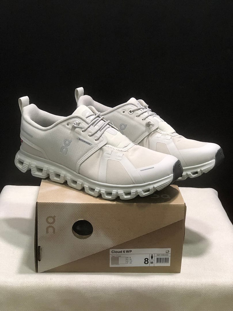 On Cloud 6 (Colorway 2)