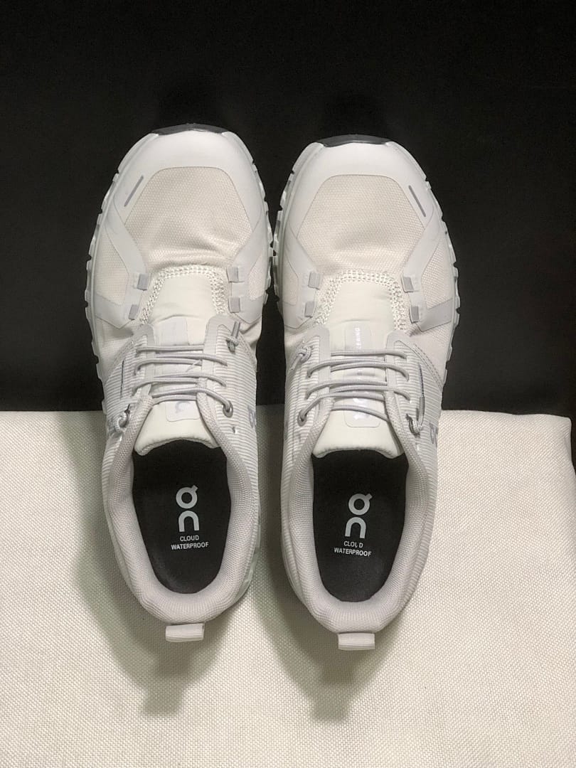 On Cloud 6 (Colorway 2)