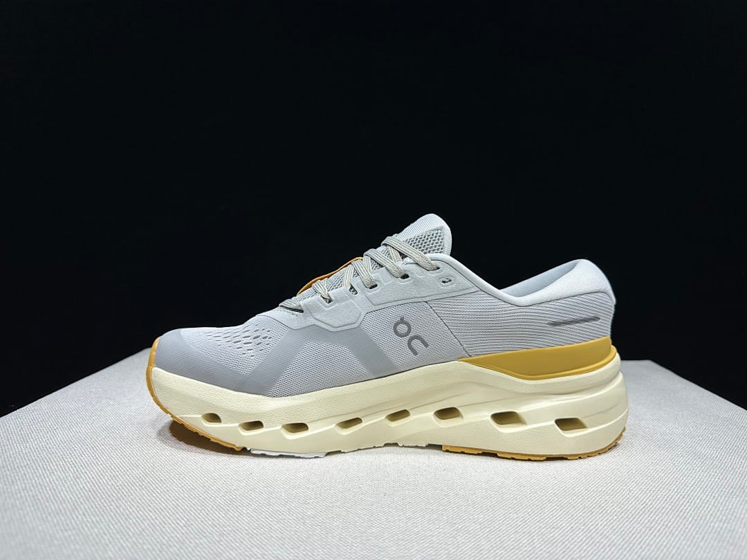 On Cloudrunner 3 (Colorway 6)