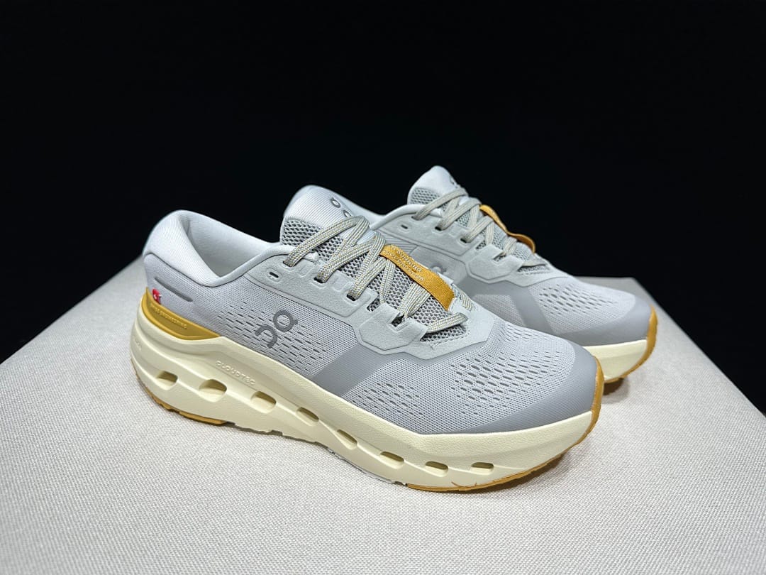 On Cloudrunner 3 (Colorway 6)