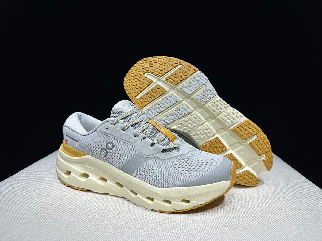 On Cloudrunner 3 (Colorway 6)