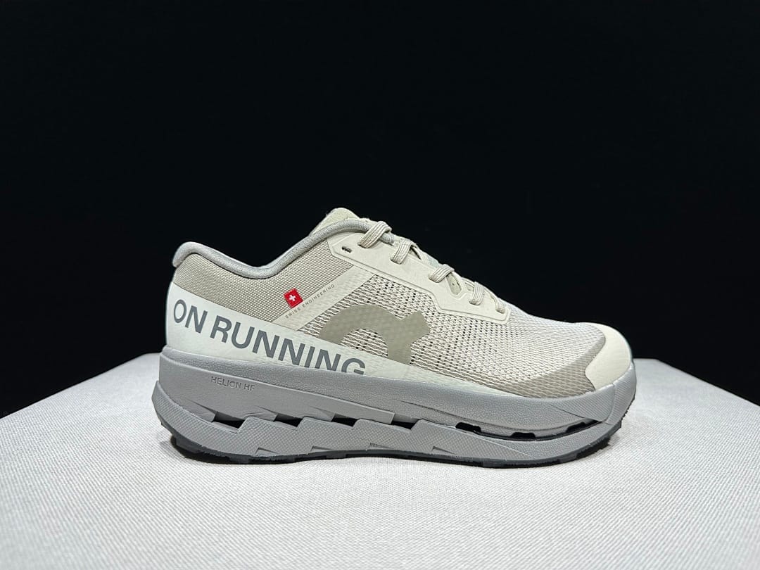 On Cloudultra 3 (Colorway 3)
