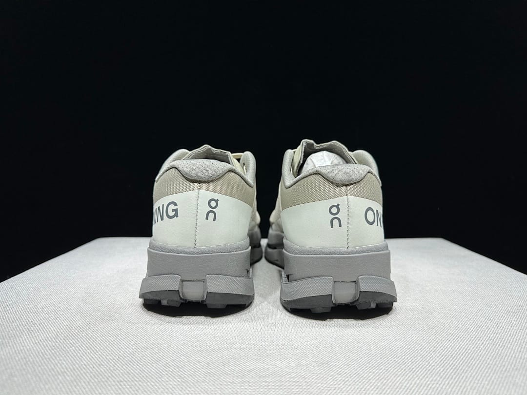 On Cloudultra 3 (Colorway 3)