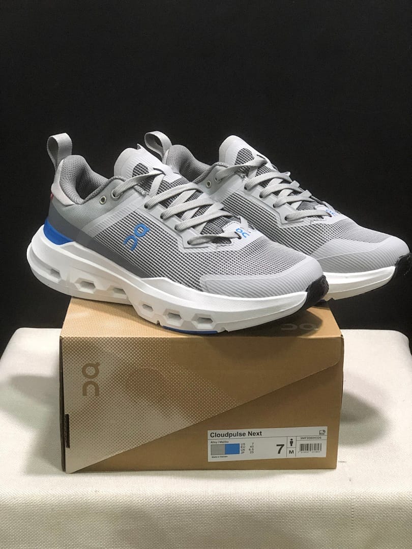 On Cloudpulse Next (Colorway 2)