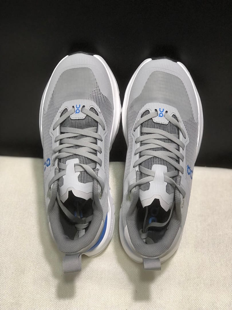 On Cloudpulse Next (Colorway 2)