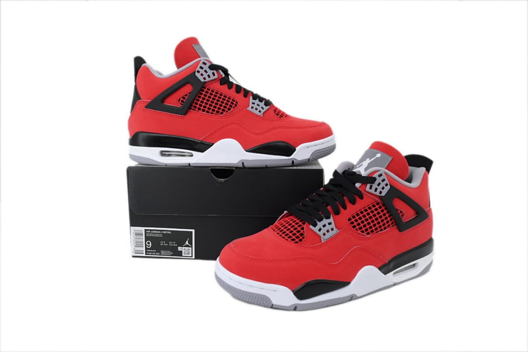 Air Jordan 4 Retro Toro Bravo (Colorway 2)