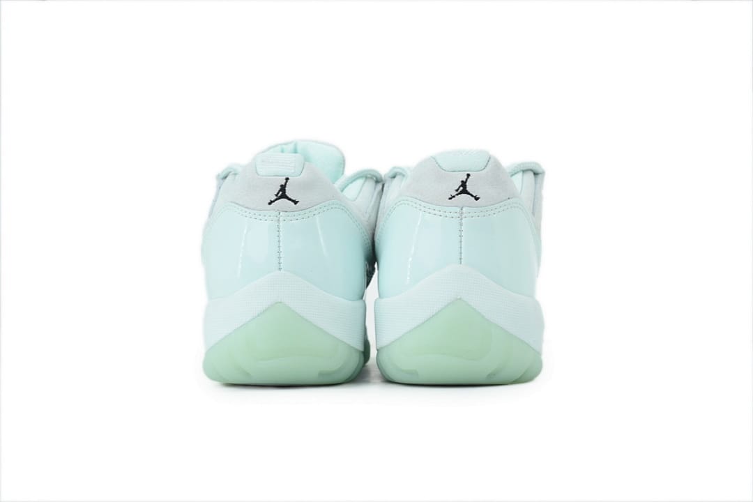 Air Jordan 11 Retro Low x OFF White Low Limited Edition