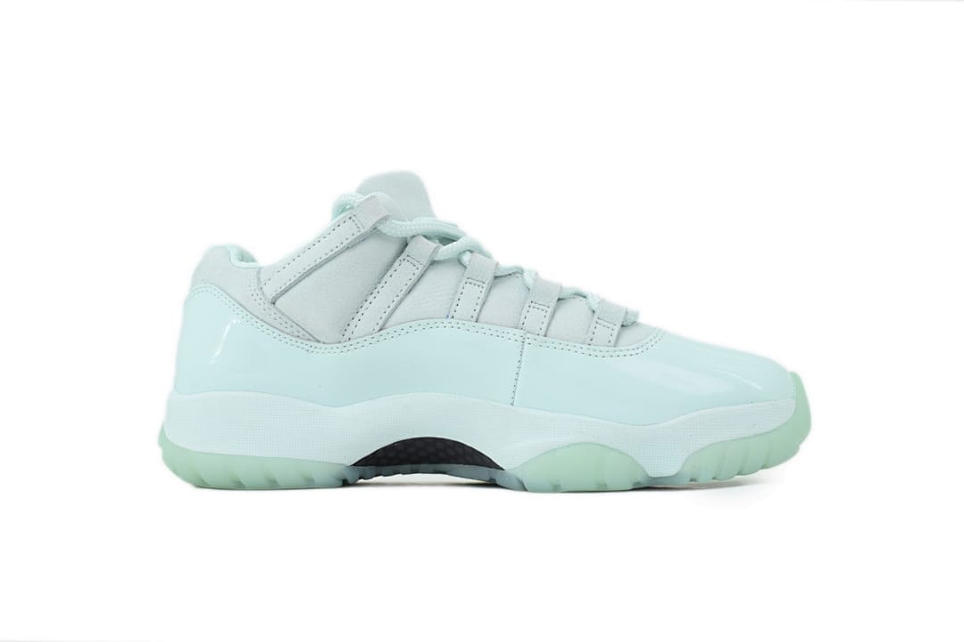 Air Jordan 11 Retro Low x OFF White Low Limited Edition