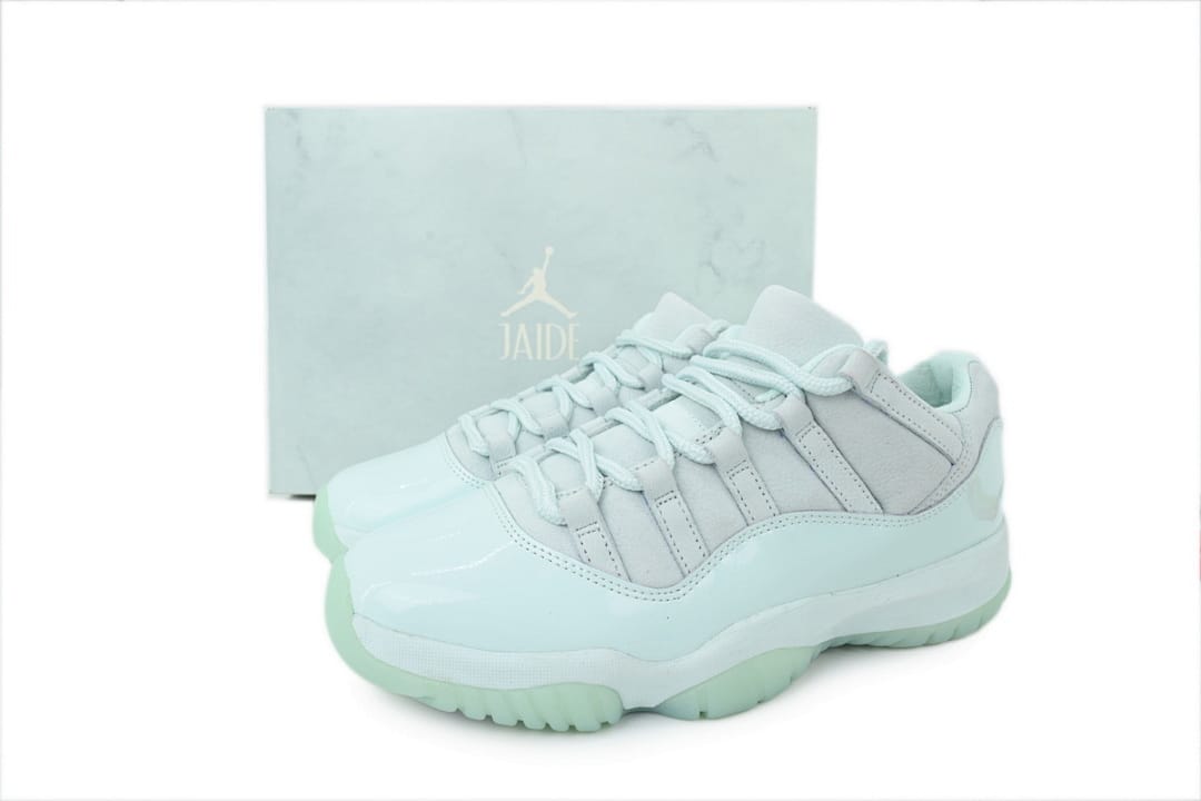 Air Jordan 11 Retro Low x OFF White Low Limited Edition