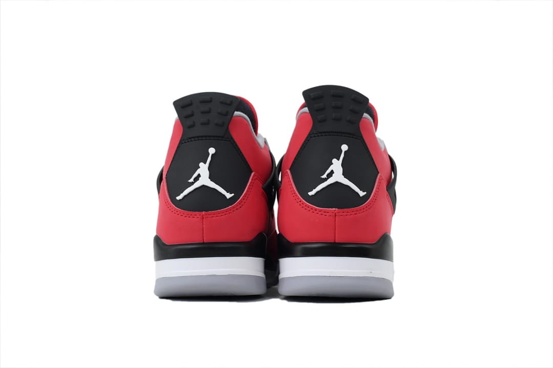 Air Jordan 4 Retro Toro Bravo