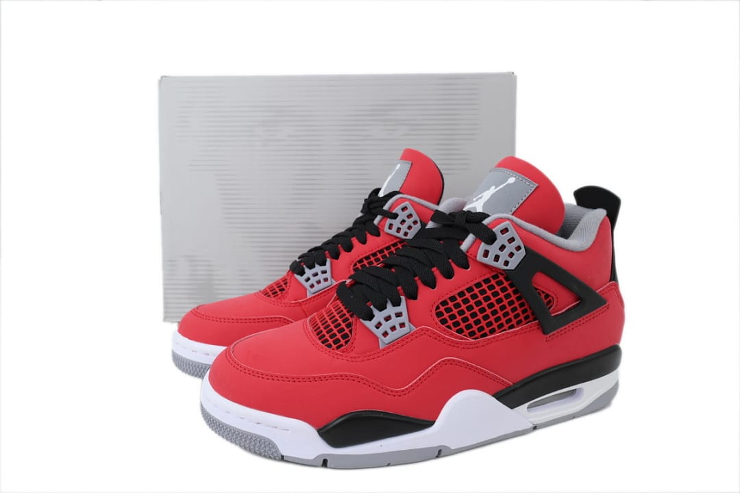 Air Jordan 4 Retro Toro Bravo