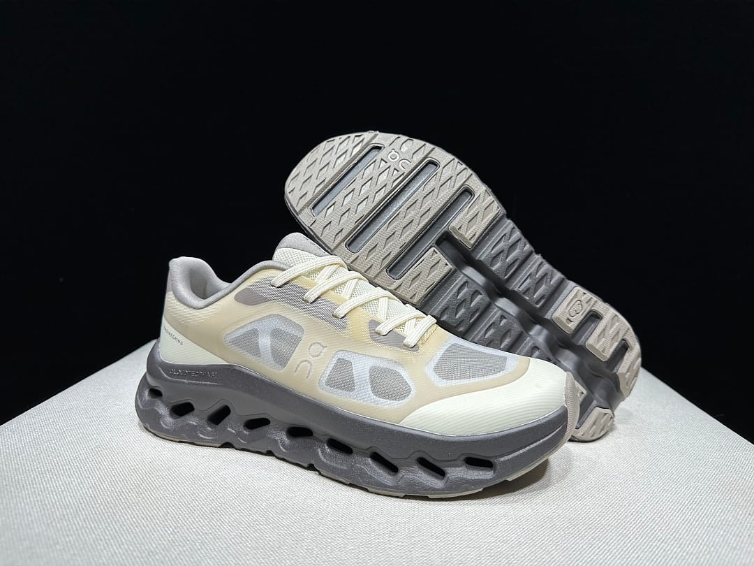 On Cloudtilt Remix (Colorway 5)