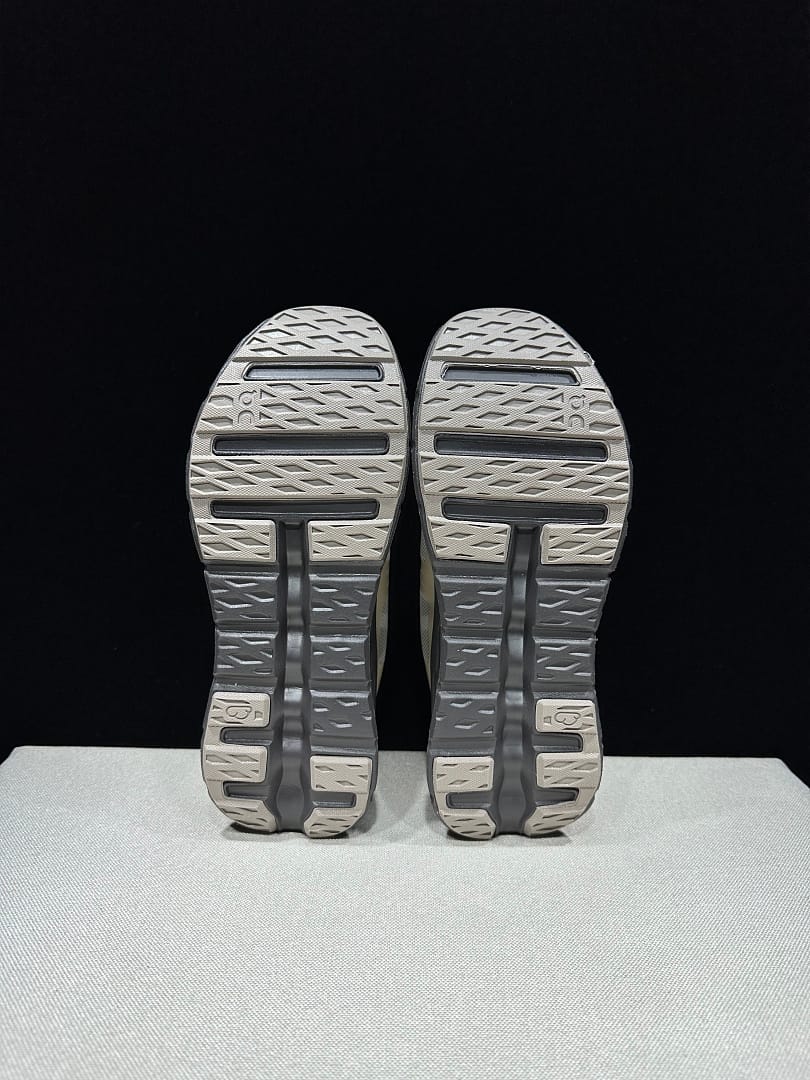 On Cloudtilt Remix (Colorway 5)
