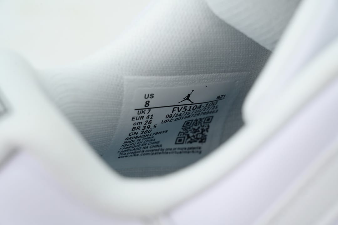 Air Jordan 11 Retro Low x Union LA UNC (Colorway 2)