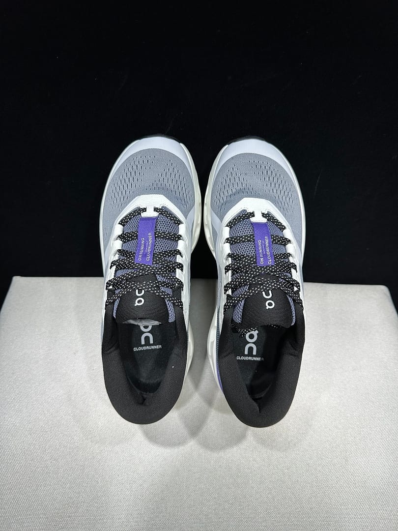 On Cloudrunner 3 (Colorway 2)