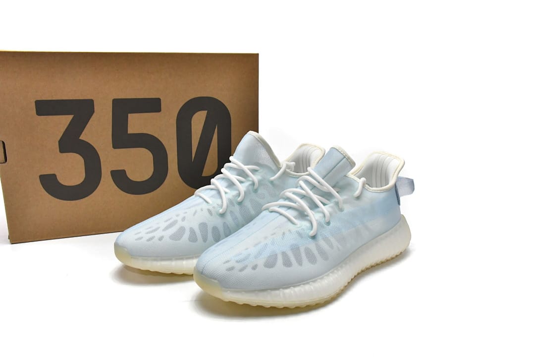 Yeezy Boost 350 V2 A8 Blue Mist