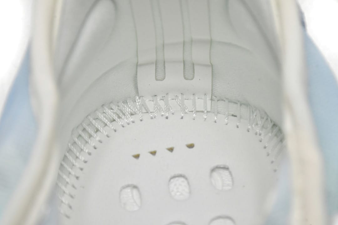 Yeezy Boost 350 V2 A8 Blue Mist