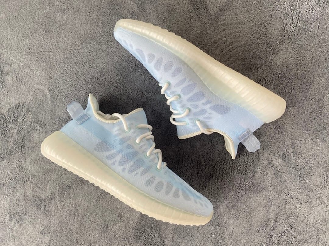 Yeezy Boost 350 V2 A8 Blue Mist