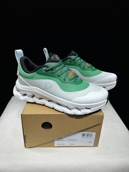 On × LOEWE Cloudtilt 2.0 ‘Green’ (Colorway 2)