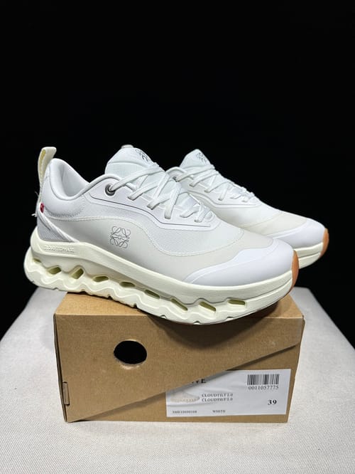 On × LOEWE Cloudtilt 2.0 ‘Triple White’