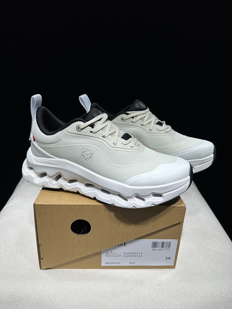 On × LOEWE Cloudtilt 2.0 ‘Triple White’ (Colorway 2)
