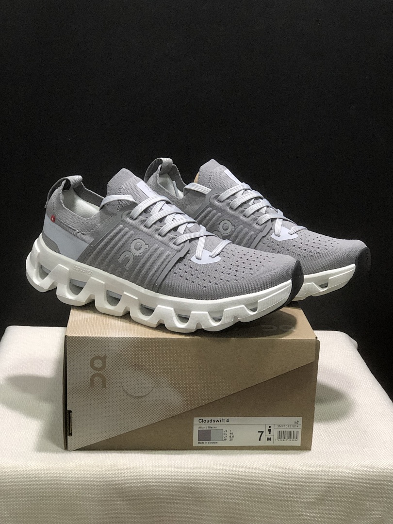 On Cloudswift 4 (Colorway 9)