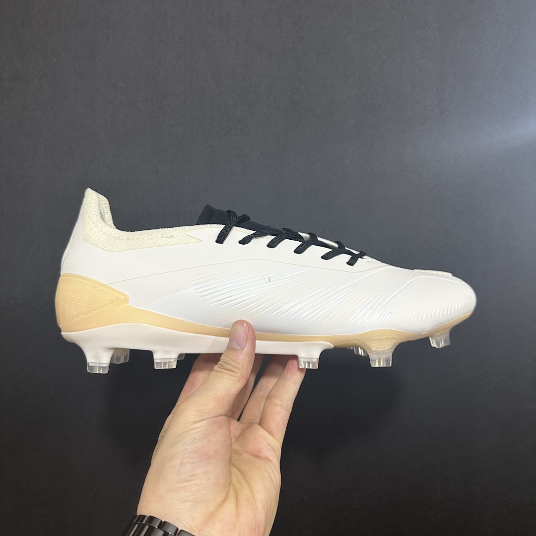 Adidas Predator 24 V10 FG